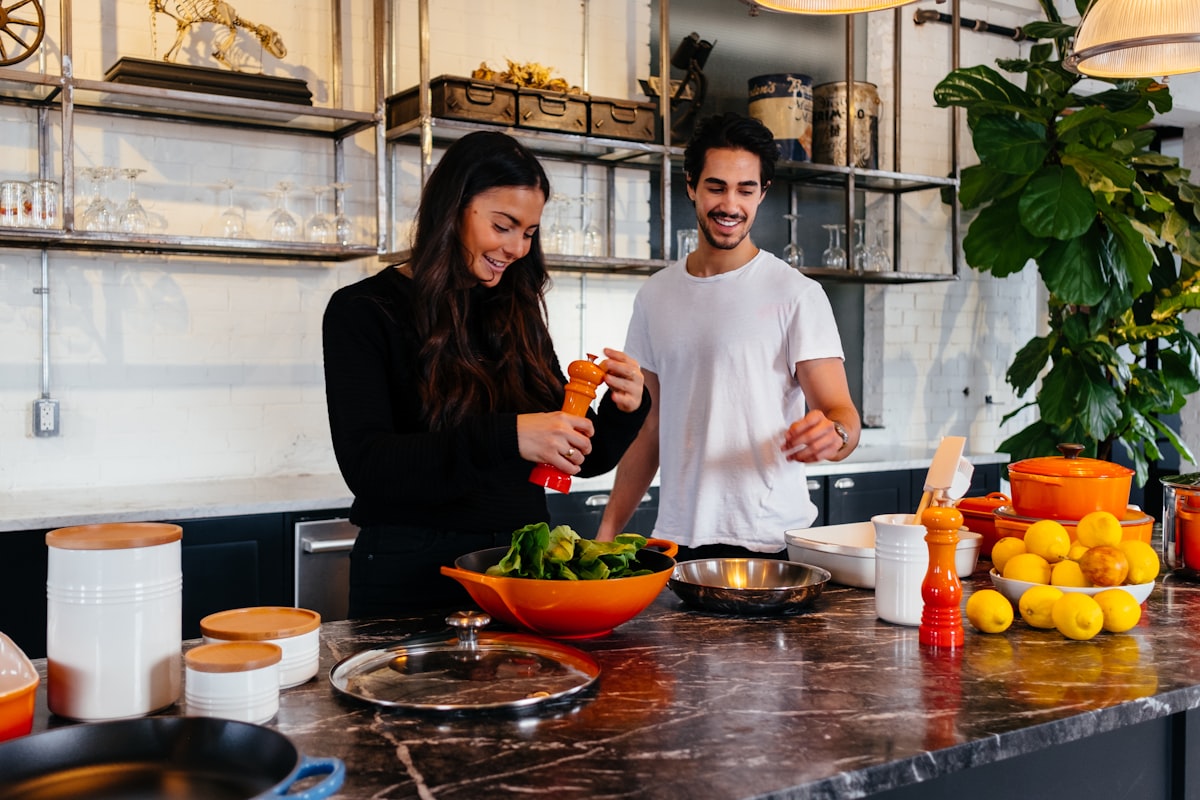 Desayuno mindful con frutas y cereales integrales